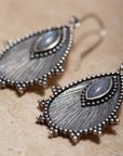 Alma de Loto Moonstone Earring | Silver