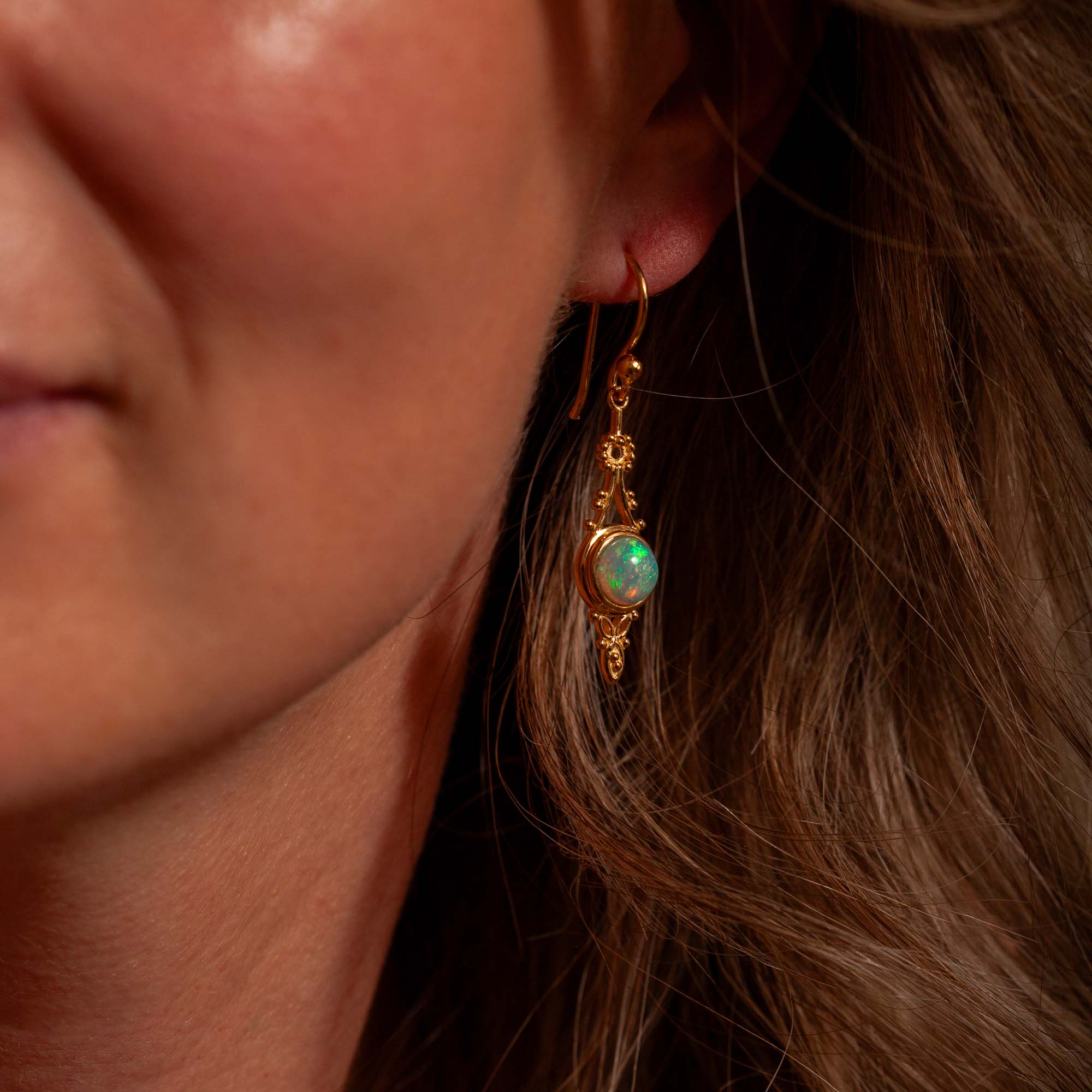 Encanto Moonstone Earring | Silver