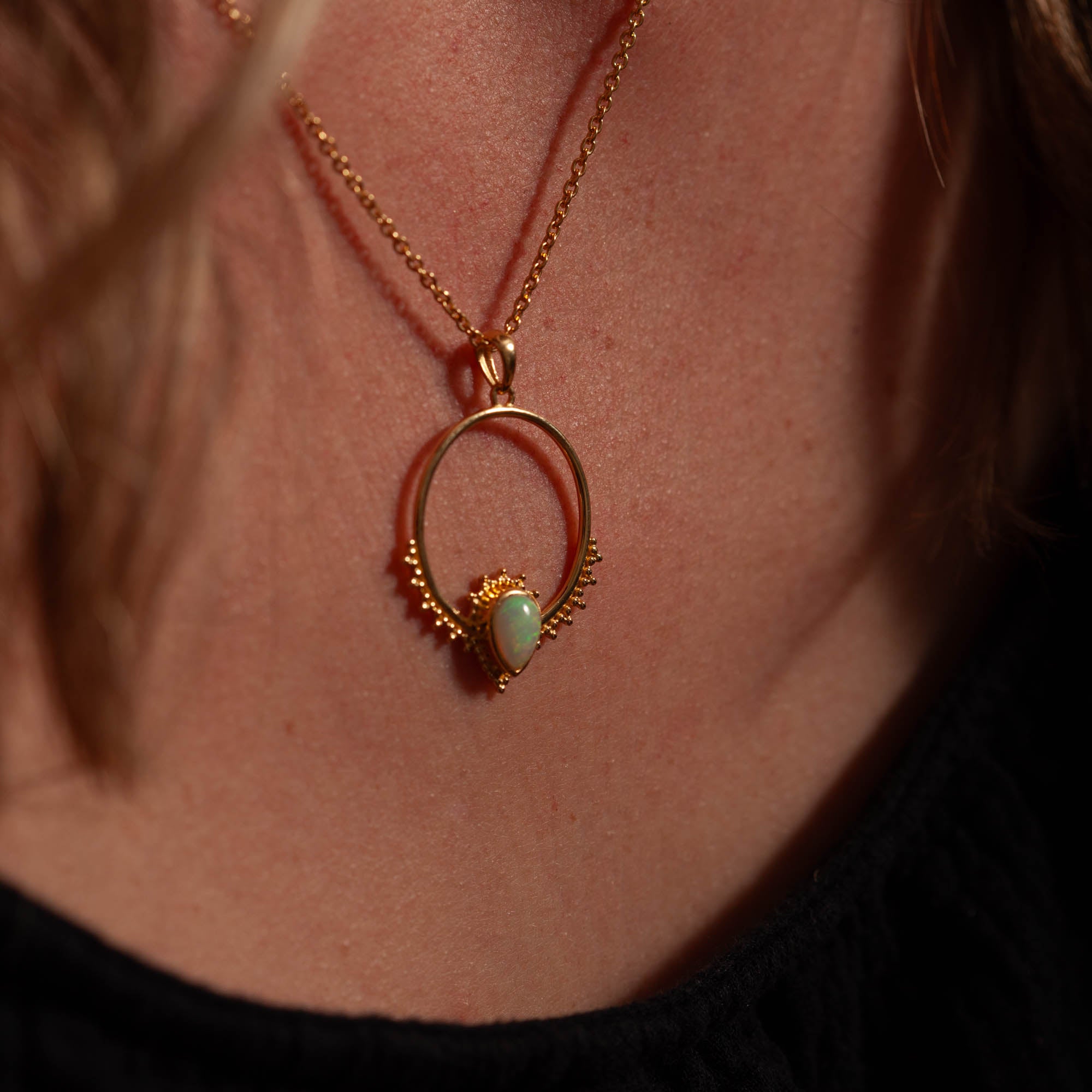 Naïra Opal Anhänger | Gold