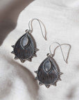 Alma de Loto Moonstone Earring | Silver