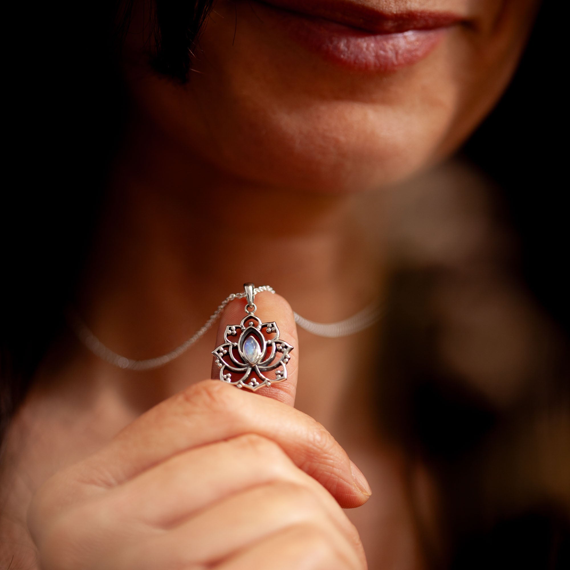 Alma de Loto Mondstein Anhänger | Silber