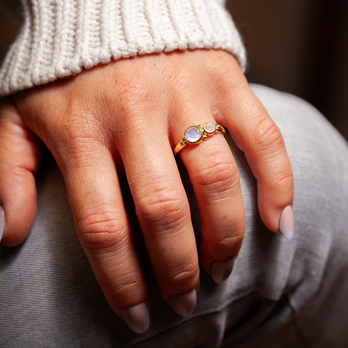 Dúalia Mondstein &amp; Rosenquarz Ring | Gold
