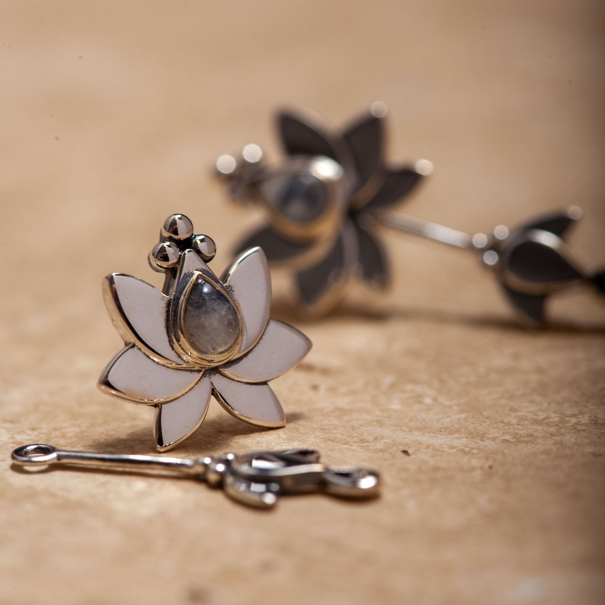 Cielo Mondstein Ohrstecker | Silber