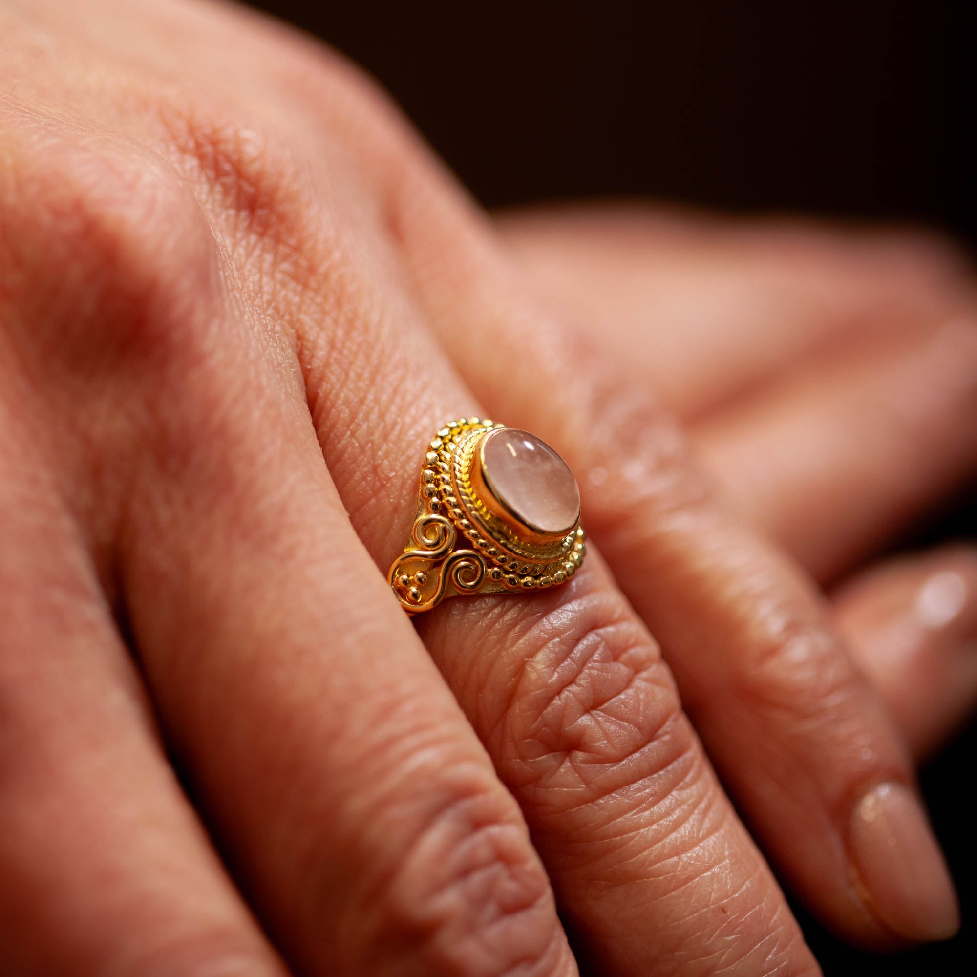 Esplendor Rosenquarz Ring | Gold