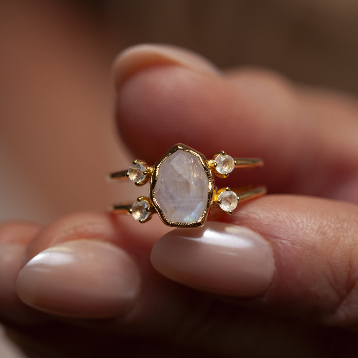Estrano Mondstein Ring | Gold