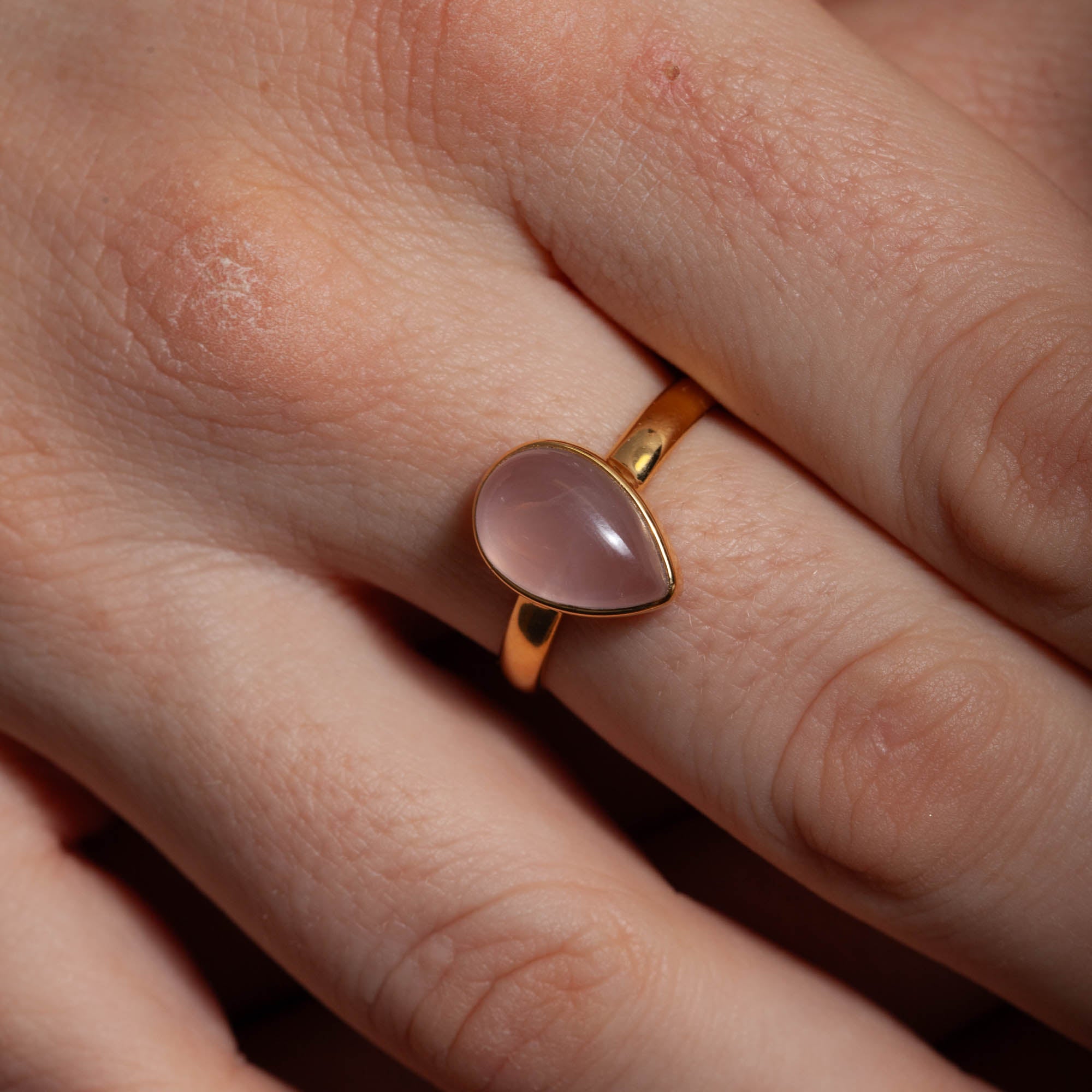 Fluidez Rosenquarz Ring | Gold