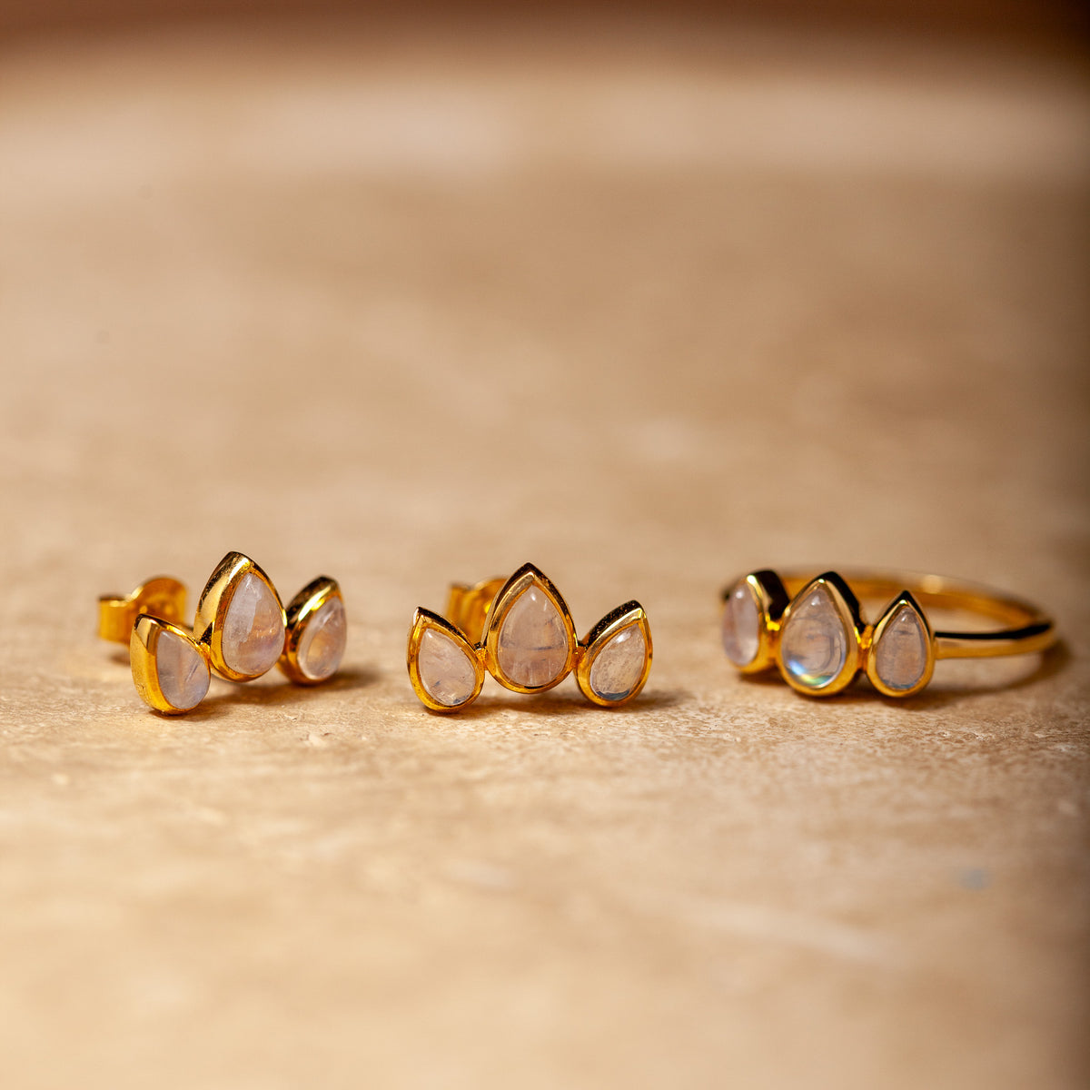 Triora Mondstein Ring | Gold